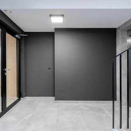 Imperial Capital By Bookinghost Apartment