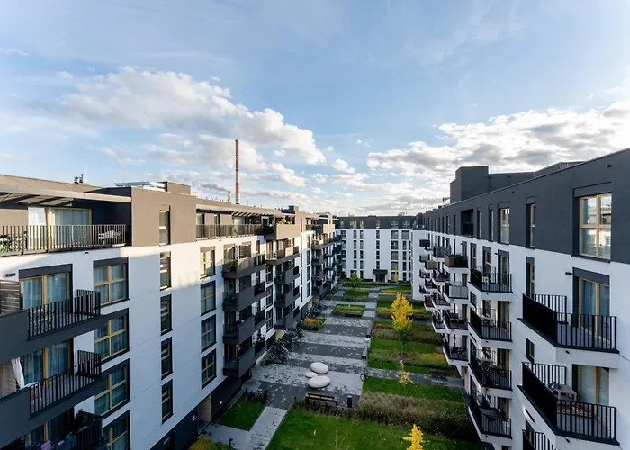 Imperial Capital By Bookinghost * Cracovia