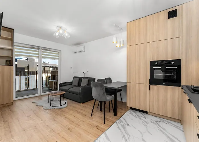 Imperial Capital By Bookinghost * Cracovia