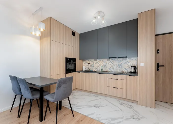 Imperial Capital By Bookinghost