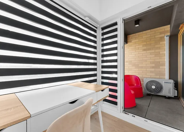 Imperial Capital By Bookinghost * Cracovia